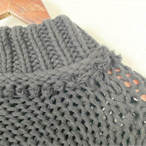 Free People 'My Only Sunshine' Chunky Knit
Mock Neck Sweater in Black Medium - Picture 13 of 15